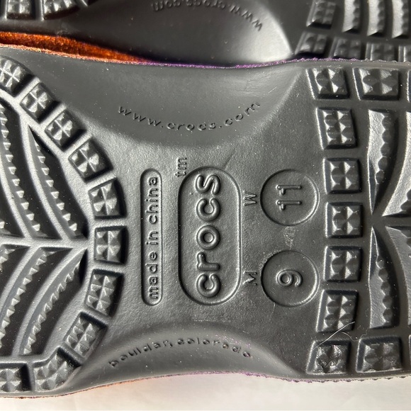 NWT Disney Hocus Pocus Crocs Size 11 - Picture 8 of 8